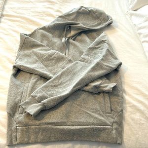 EUC Alo yoga hooded sweatshirt